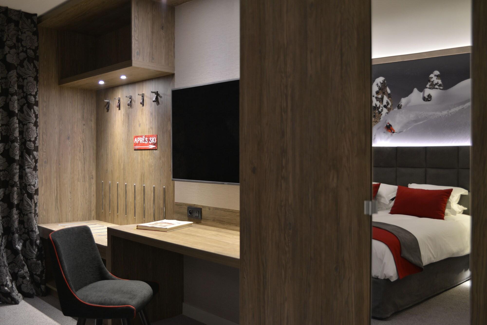 Ily Hotels & Spa La Rosiere Montvalezan ภายนอก รูปภาพ