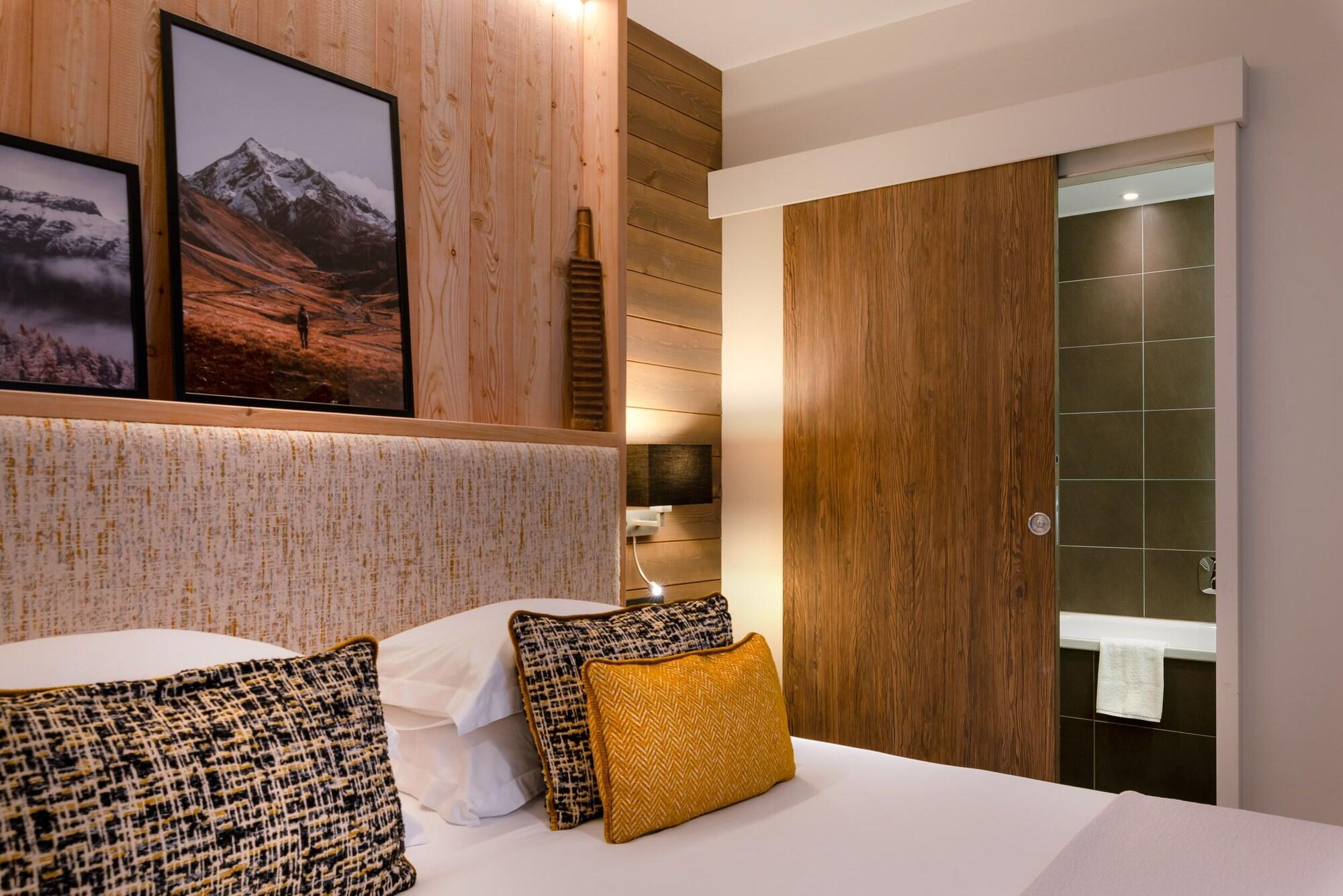 Ily Hotels & Spa La Rosiere Montvalezan ภายนอก รูปภาพ