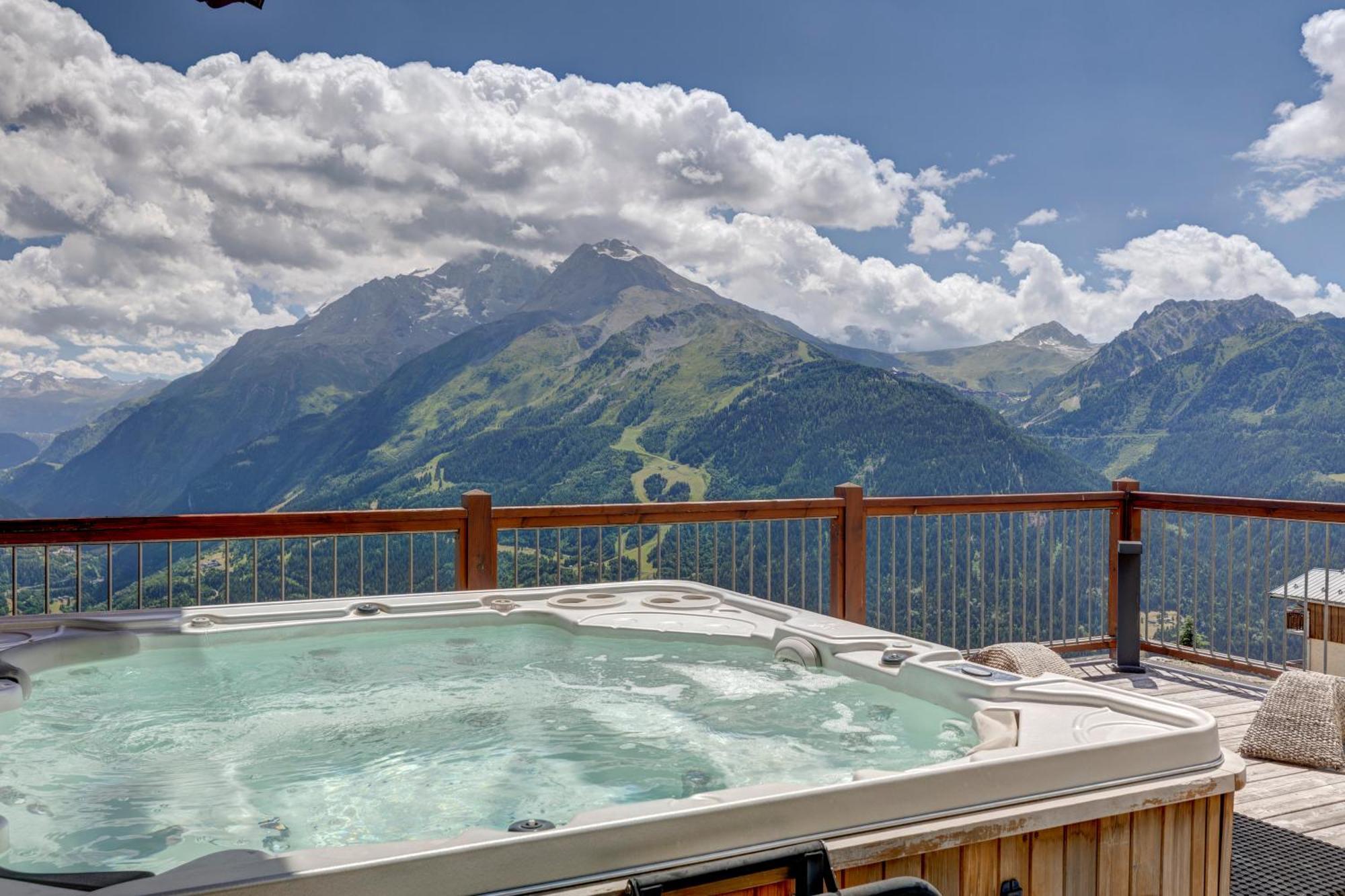 Ily Hotels & Spa La Rosiere Montvalezan ภายนอก รูปภาพ